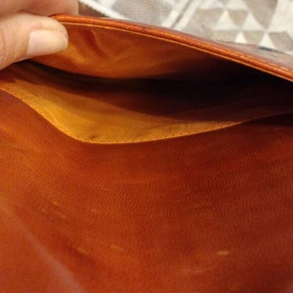 Fair Trade by Contigo leather tote - Picture 6 of 7